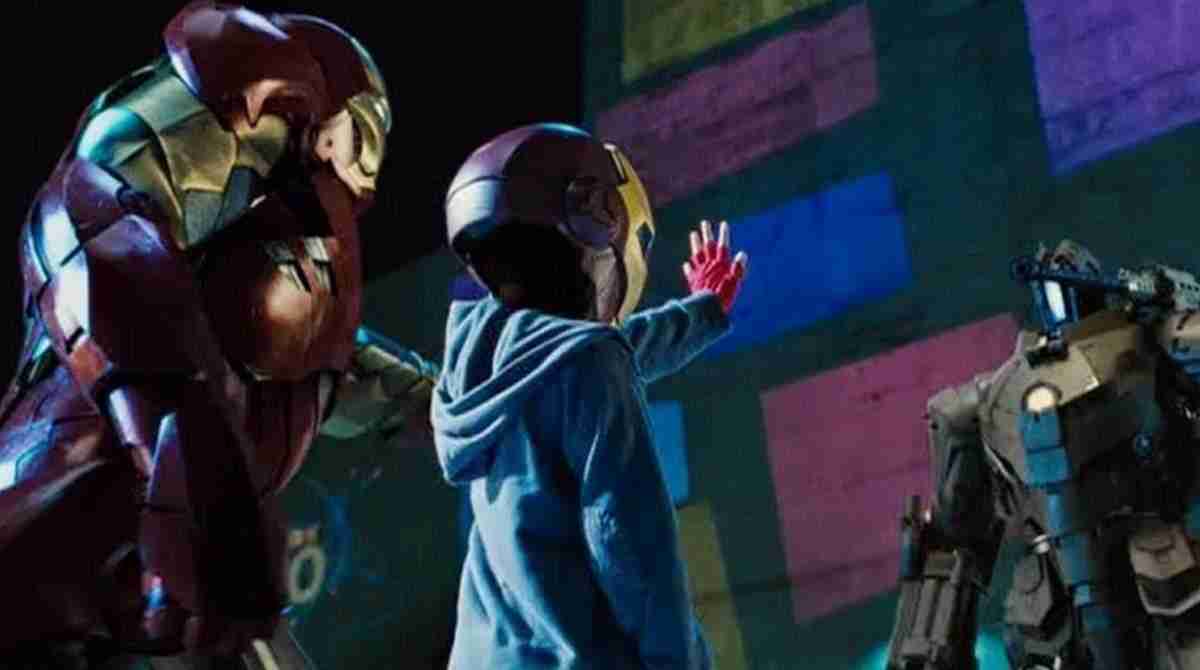 Sí, ese niño en la película de Iron Man 2 era Peter Parker. Su