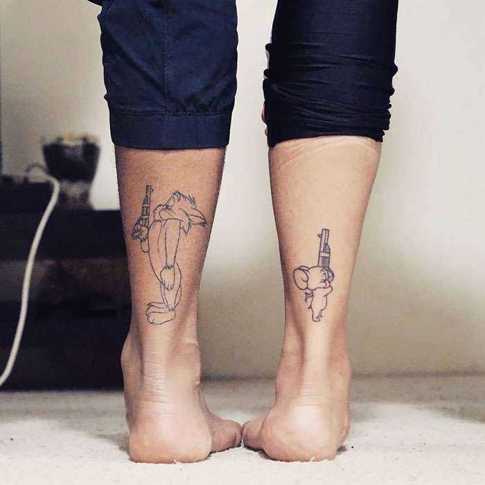 Pasando tiempo con mi hermana, y nos hicimos tatuajes por los viejos tiempos
