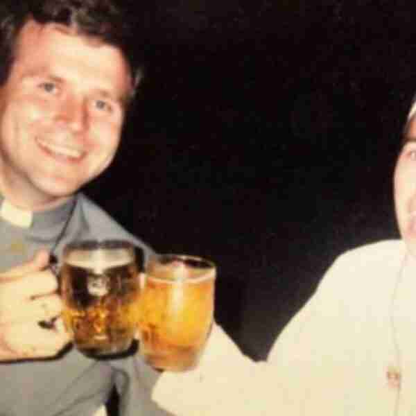 “No quería una vida sin ella”: Cura y monja dejaron la Iglesia por amor y emprendieron camino juntos