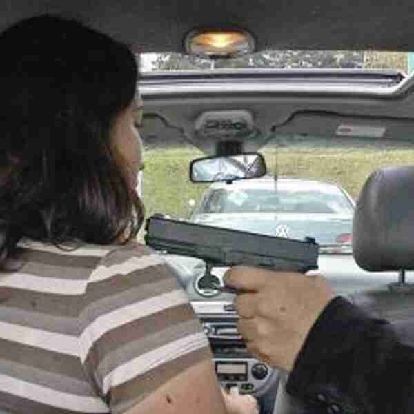 Una mujer logra salvarse gracias al descuido de los secuestradores