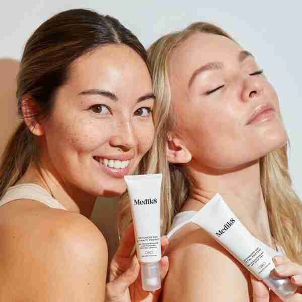 Por qué se debería ser igual de exigente con el protector solar que con el resto de la rutina de belleza