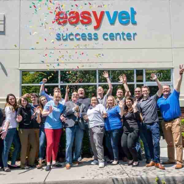 UNAVETS invierte 5 millones de dólares en easyvet, un grupo franquiciador de clínicas veterinarias en EEUU