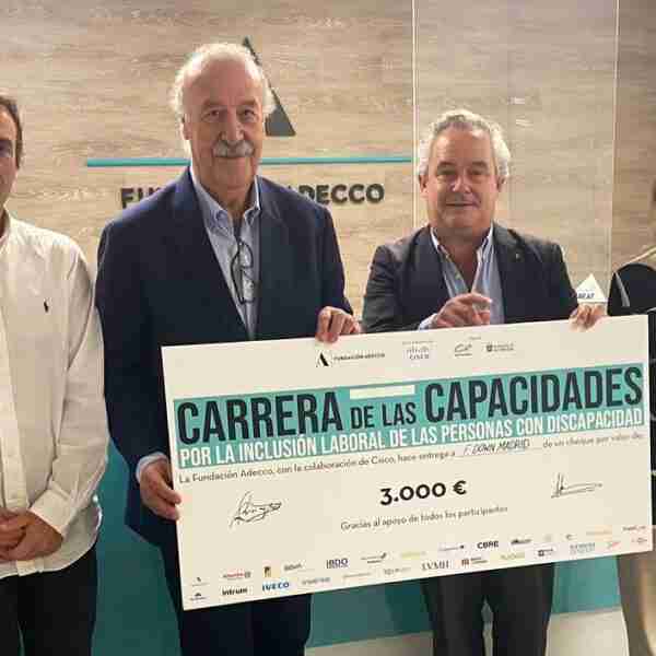 Vicente del Bosque reconocido por la Fundación Adecco por su Compromiso Social