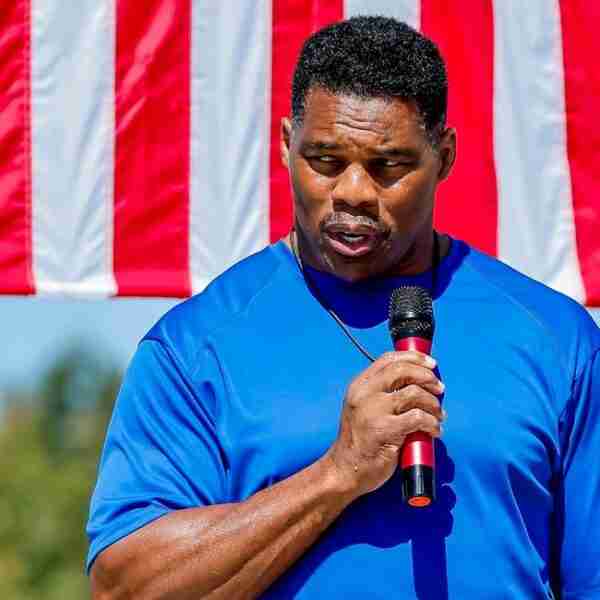 Un político antiabortista fue acusado de pagar un aborto para su ex novia