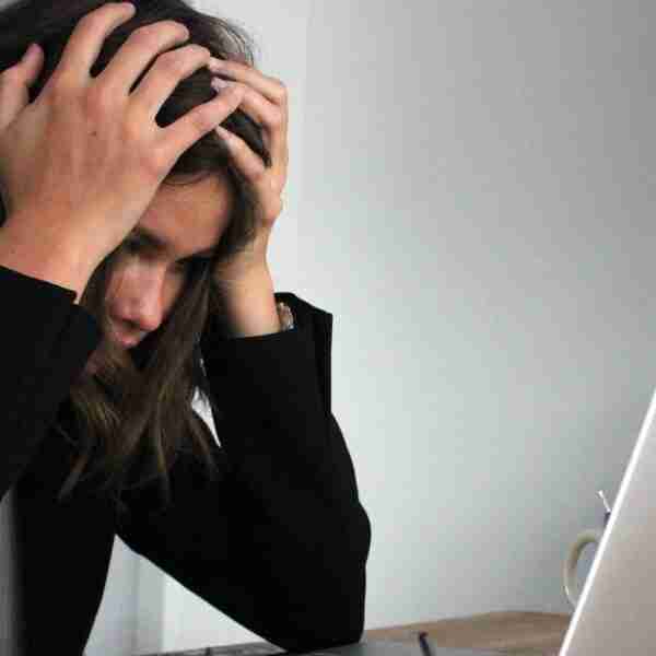 ¿Sufres el ‘síndrome de la vida ocupada’? 4 señales que lo identifican
