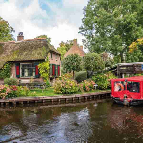 Sin autos o carreteras: Países Bajos tiene uno de los pueblos más bonitos del mundo