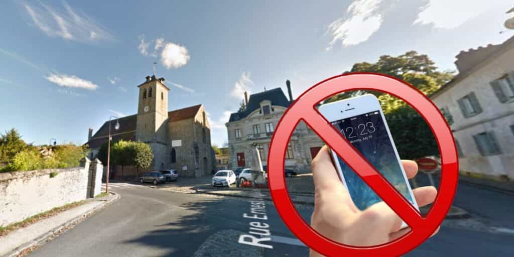 Seine-Port, el pueblo que prohibió el uso de celulares en espacios públicos