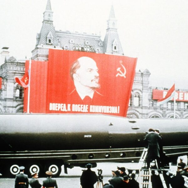 Treinta y cuatro años sin la URSS: la noche en que se apagó un imperio y nació el mundo que hoy se discute