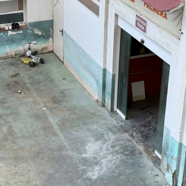 Detenido un hombre por la presunta muerte violenta de una mujer en Hospitalet